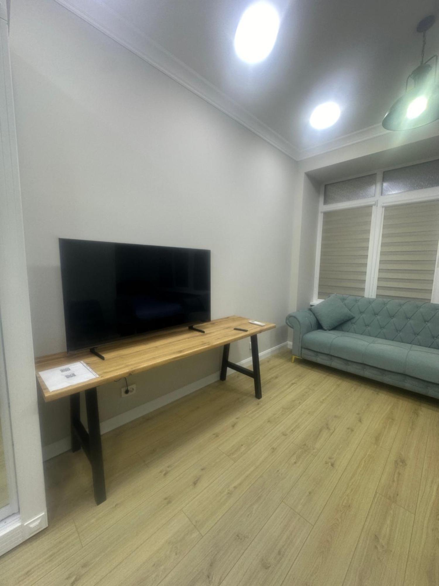 Comfortable Apartment In Central Of Alma-Ata Buitenkant foto